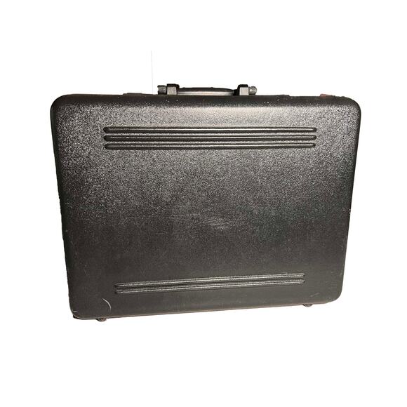 Plastic Laptop Case/Brief Case - Picture 1 of 3